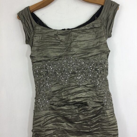 Alex Evenings Pewter Crinkle Fitted Floral Embroidered Dress Gown Size 8 - Picture 2 of 12